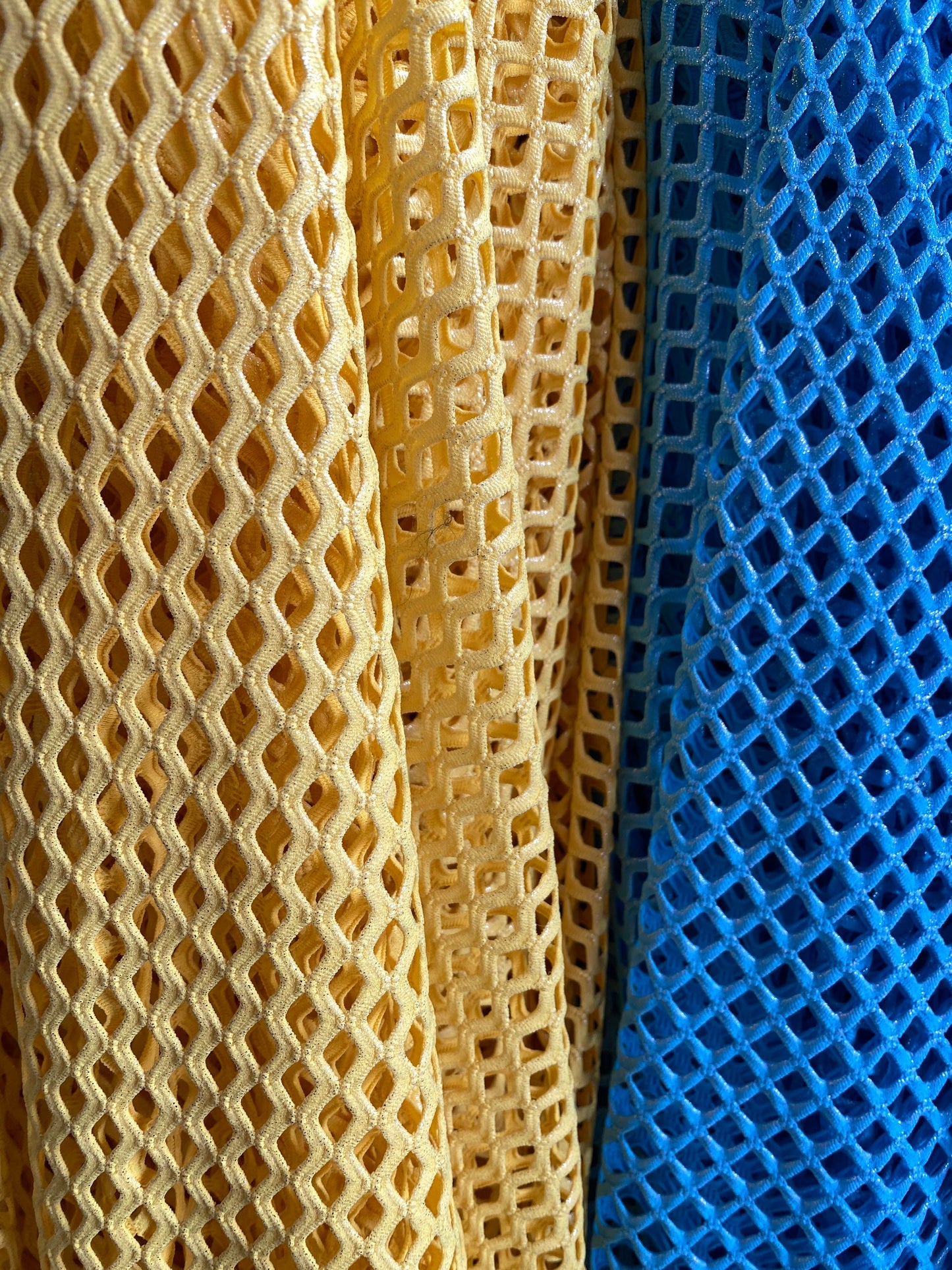 Metallic diamond mesh medium size nylon mesh 4-way stretch 58/60” Sold by the YD. Ships worldwide from Los Angeles California USA.