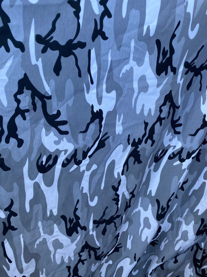 New camouflage design print on cotton jersey heavy quality 12 OZ 4-way Stretch 58/60” Sold by the YD. Ships worldwide from Los Angeles CA.