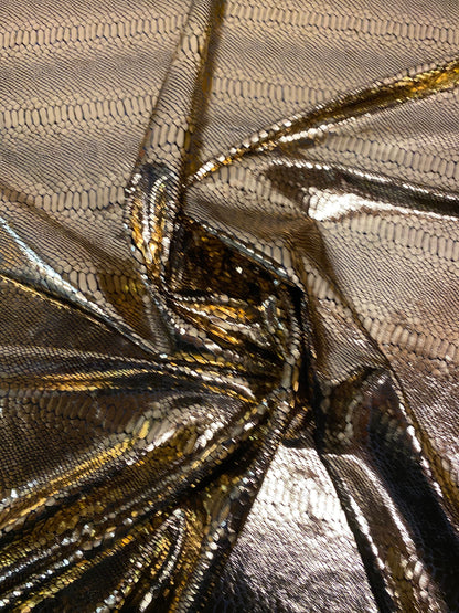 Anaconda foil velvet great quality 420 Gsm 4-way stretch 58/60” Sold by the YD. Ships worldwide from Los Angeles California USA.