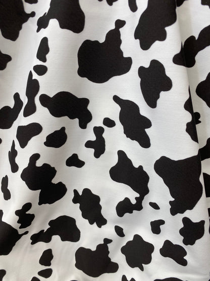 New Cow design print on great quality of nylon spandex 4-way stretch 58/60” Sold by the YD. Ships worldwide from Los Angeles California USA.