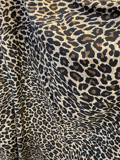 100% cotton New Exotic leopard design very soft fabric non stretch fabric 54/55” Sold by the YD. Ships worldwide from Los Angeles CA.