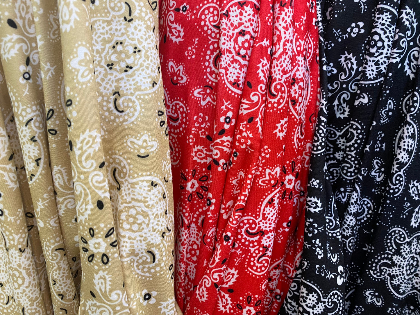 Bandanna paisley design print on great quality of knit spandex 4-way stretch 58/60” Sold by the YD. Ships worldwide from Los Angeles