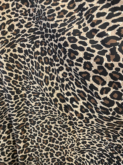 100% cotton New Exotic leopard design very soft fabric non stretch fabric 54/55” Sold by the YD. Ships worldwide from Los Angeles CA.