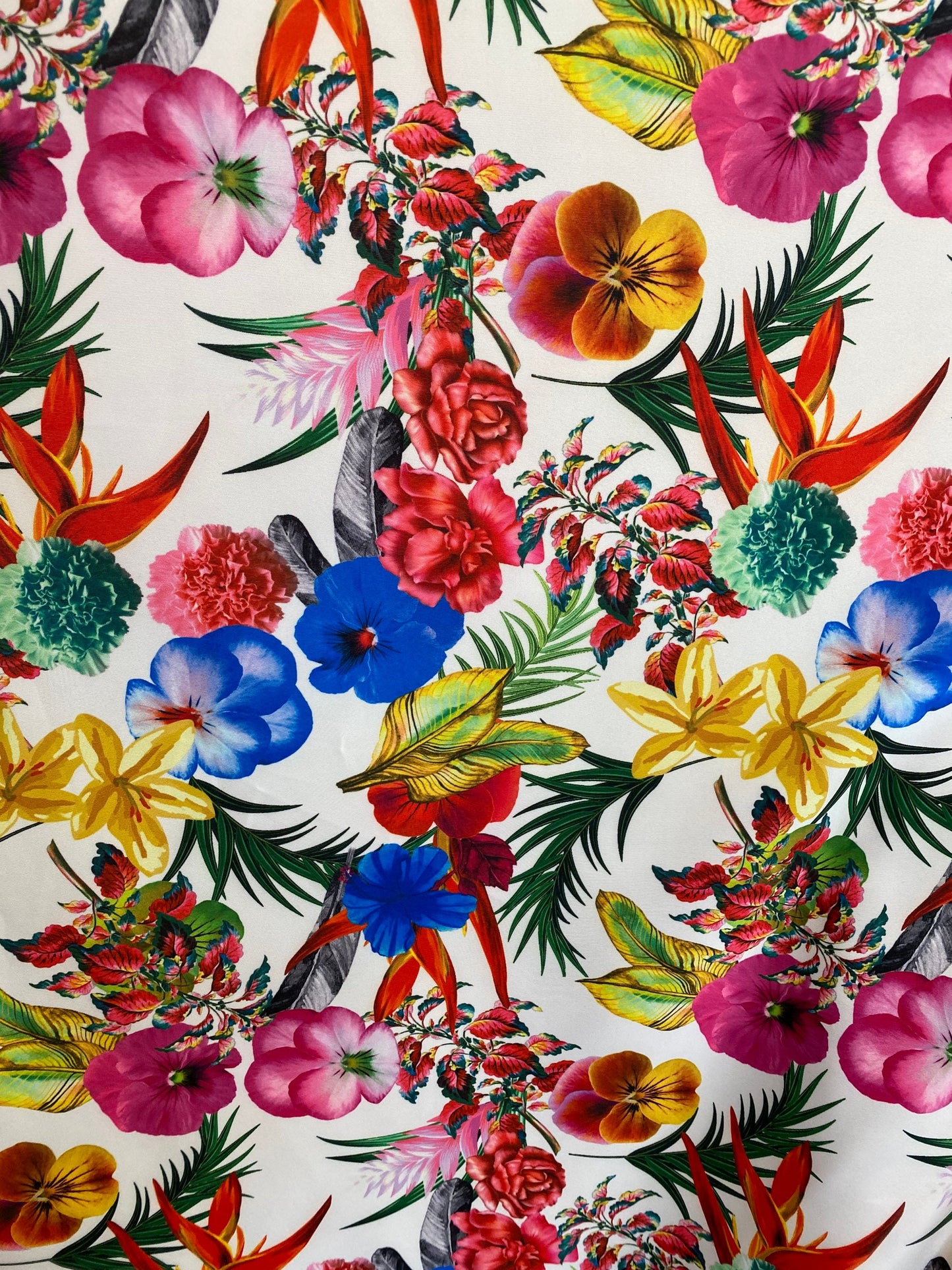 New flower design multicolor print on poly super techno 2-way stretch 58/60” Sold by the YD. Ships worldwide from Los Angeles California USA