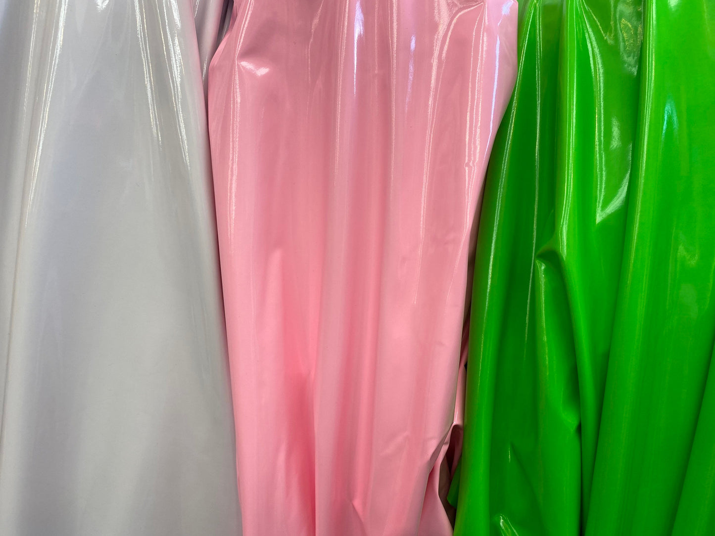 Latex super shiny vinyl 4-way stretch 58/60” Sold by the YD. Ships Worldwide from Los Angeles California USA.