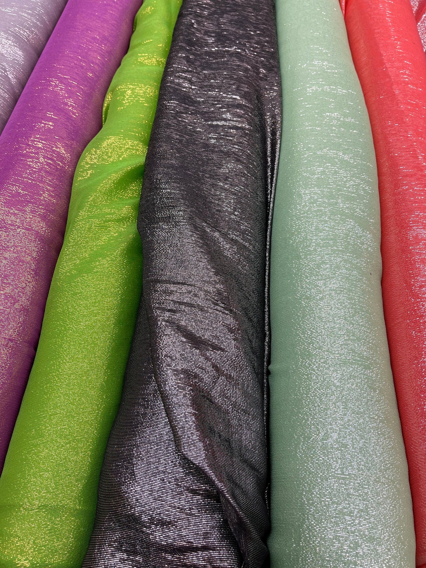 Silk metallic chiffon various colores in stock 2way Stretch 44/45” Sold by the YD. Ships worldwide from Los Ángeles California USA.