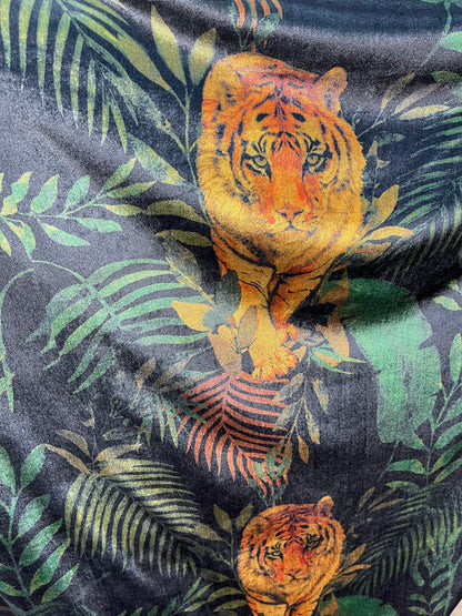 Tiger design print on great quality of stretch velvet 4-way stretch 58/60” Sold by the YD. Ships Worldwide from Los Angeles California