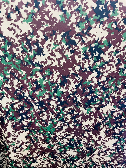 Army digital design camouflage print on great quality of nylon spandex 4-way stretch 58/60” Sold by the YD. Ships Worldwide