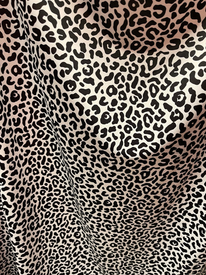 New Exotic Leopard design print on great quality of nylon spandex 4-way stretch 58/60” Sold by the YD. Ships Worldwide from Los Angeles CA