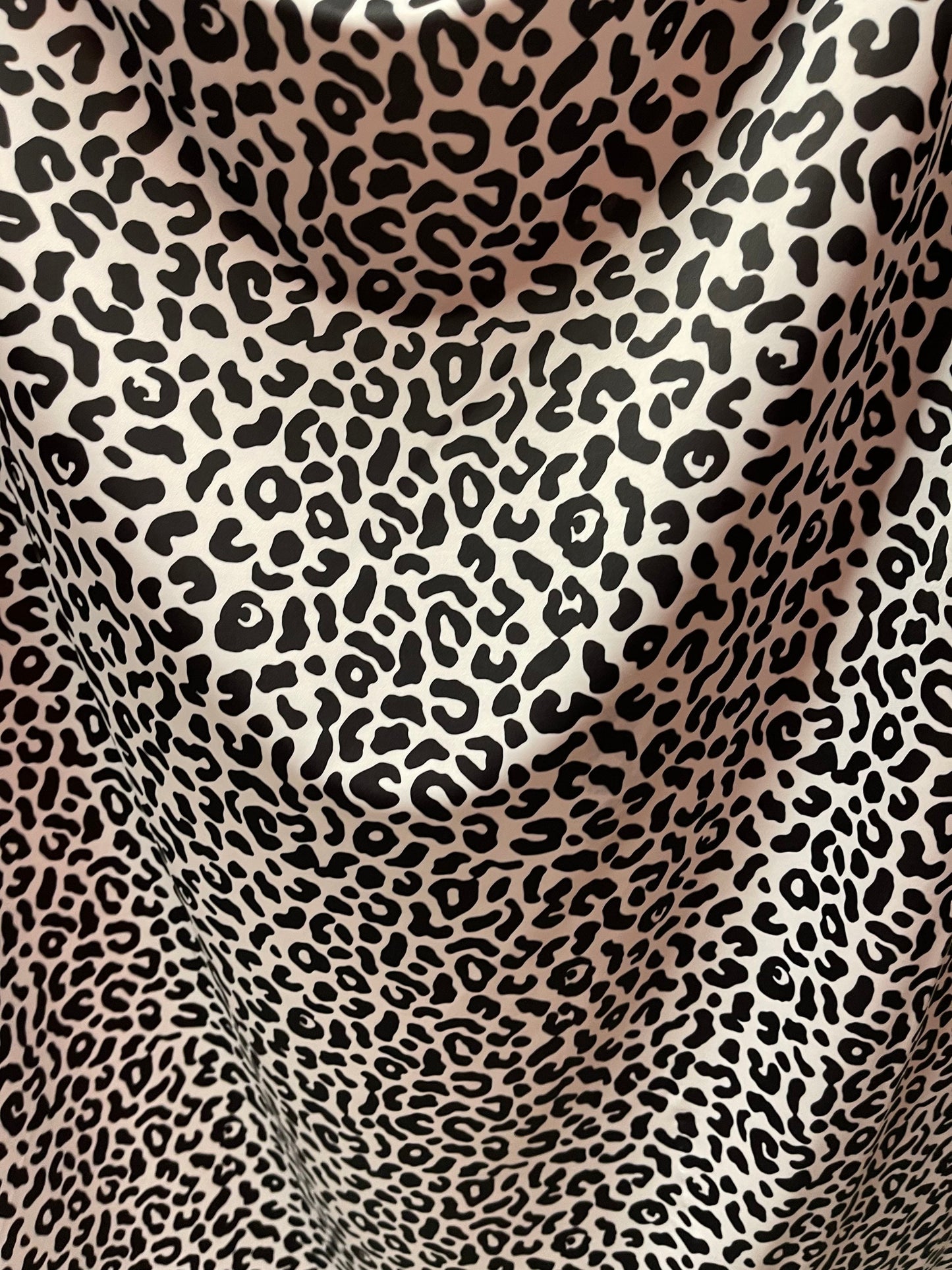 New Exotic Leopard design print on great quality of nylon spandex 4-way stretch 58/60” Sold by the YD. Ships Worldwide from Los Angeles CA