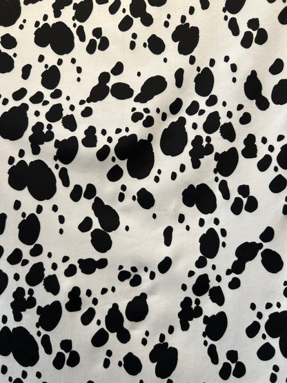 Dalmatian design print on great quality of jumbo spandex 4-way stretch 58/60” Sold by the YD. Ships Worldwide from Los Angeles California.